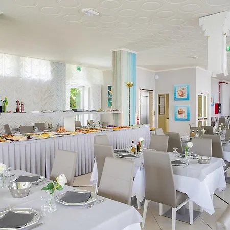 Pacific Hotel